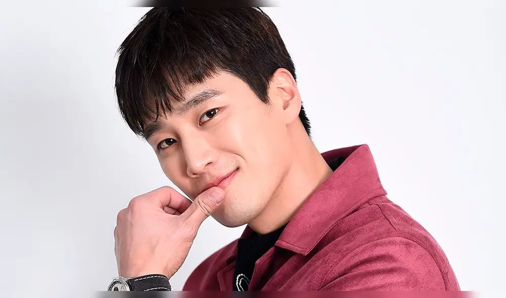 Ahn Bo Hyun para Sports Chosun, medio coreano. Ahn Bo Hyun para Sports Chosun, medio coreano.