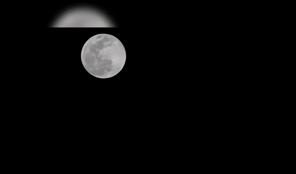 Superluna rosa en CDMX. Foto: Imatis Burton