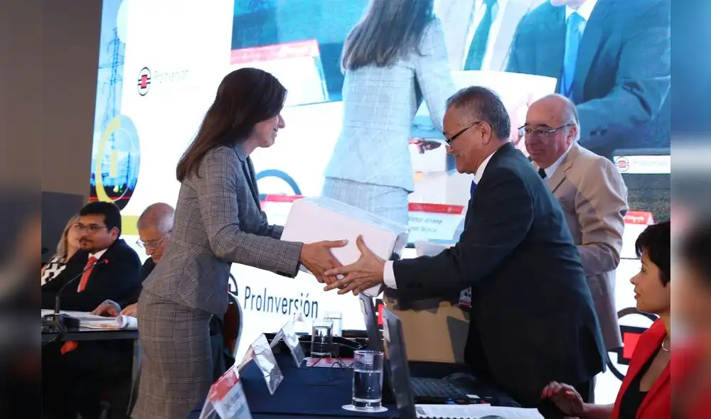 Proinversión adjudicó 2 proyectos de enlace de transmisión por US$ 272 mllns