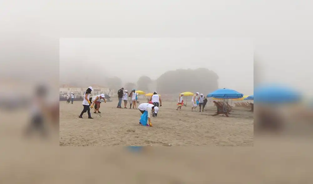 Colaboradores de BanBif participaron en campaña de limpieza de playas