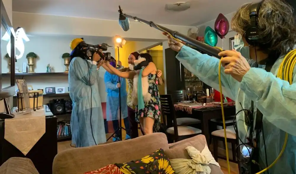 Productores de Aislados, la serie A nosotros no nos sirve arrasar en el rating, si terminamos enfermos