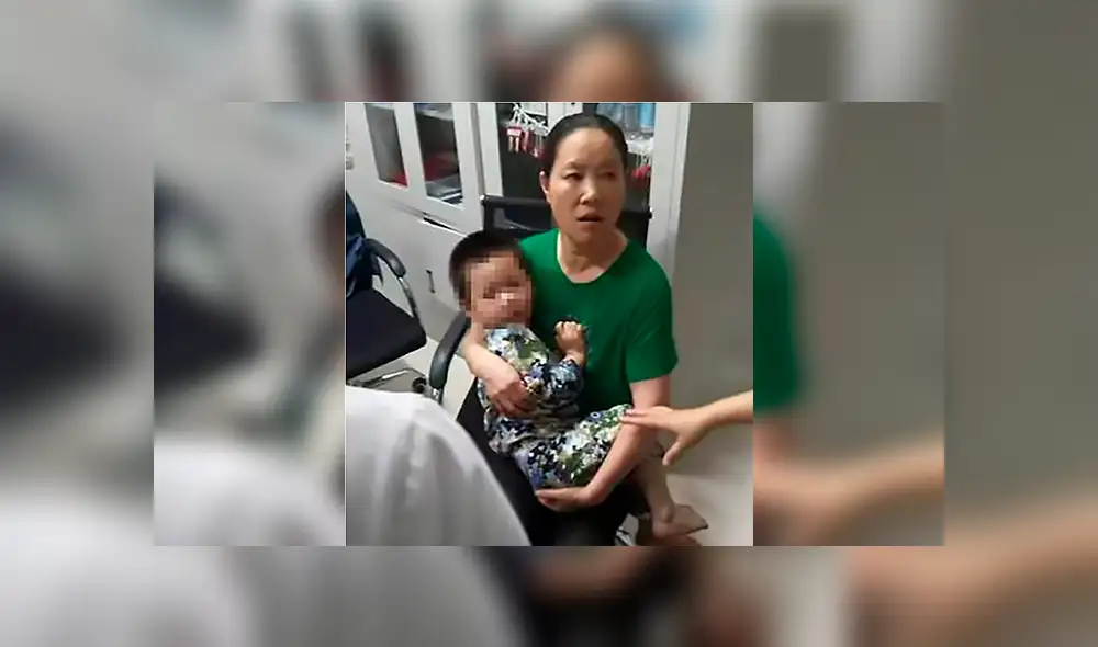 China: niño de 3 años cae desde lo alto de un edificio y sobrevive [VIDEO]