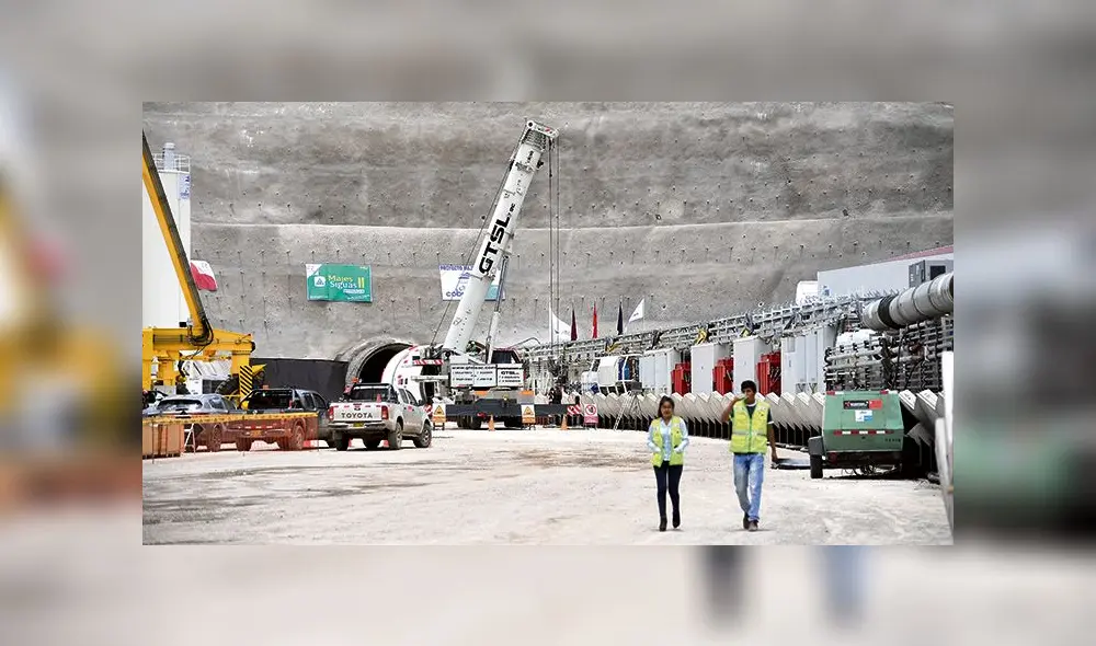 TUNELADORA DENOMINADA LA GOBERNADORA, SE  INSTALO PARA PERFORACION DE TUNELES PUCARÁ Y TRASANDINO
 EN EL ANEXO DE TARUCAMARCA CAYLLOMA COMO PARTE DEL PROYECTO MAJES SIGUAS II 