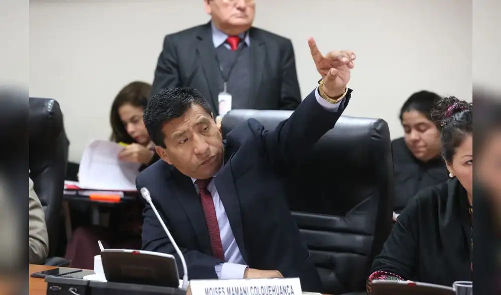 Moisés Mamani será investigado por documentos falsos Moisés Mamani será investigado por documentos falsos