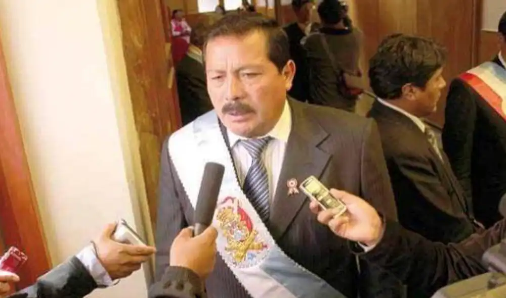 Butrón fue voceado como candidato al congreso por Nuevo Perú. Foto: Agencia Noticias Puno. Butrón fue voceado como candidato al congreso por Nuevo Perú. Foto: Agencia Noticias Puno.