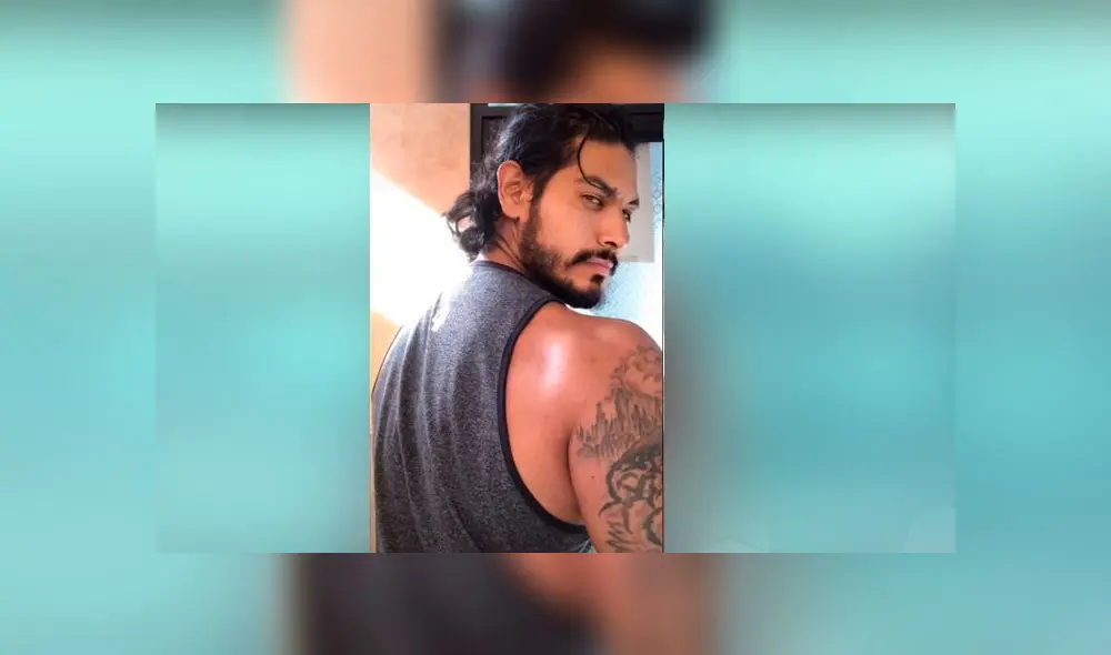 Desliza las imágenes para ver el increíble parecido físico que demostró tener un joven con el actor Jason Momao. Foto: Alejito Perez/TikTok