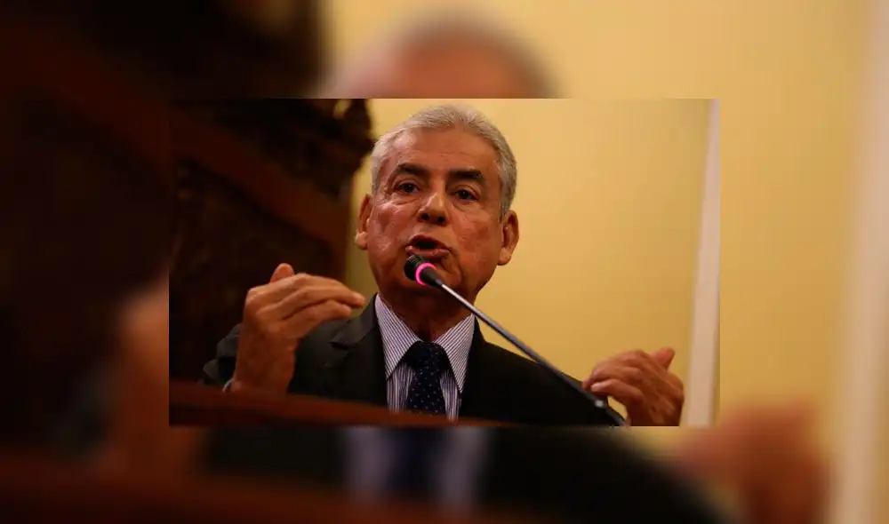 César Villanueva propone ley que impide la construcción en zonas peligrosas César Villanueva propone ley que impide la construcción en zonas peligrosas