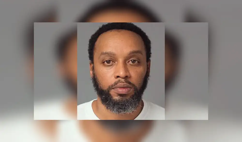 Padre le da un arma a su hijo que quería suicidarse y le dice: “Solo hazlo” Padre le da un arma a su hijo que quería suicidarse y le dice: “Solo hazlo”