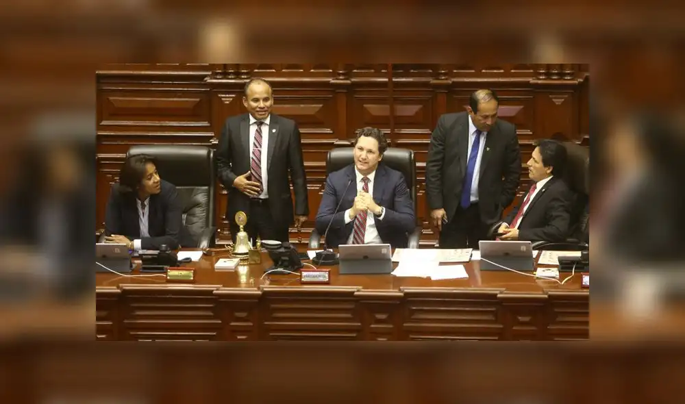 Congreso: amplian legislatura para ver ley de la JNJ e informe de Ética Congreso: amplian legislatura para ver ley de la JNJ e informe de Ética
