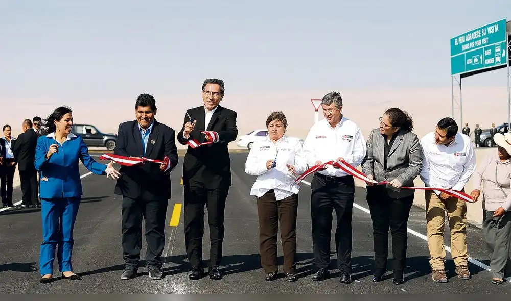 Presidente Vizcarra inaugura camino vecinal Puente Los Palos-Santa Rosa-Complejo Aduanero Santa Rosa.