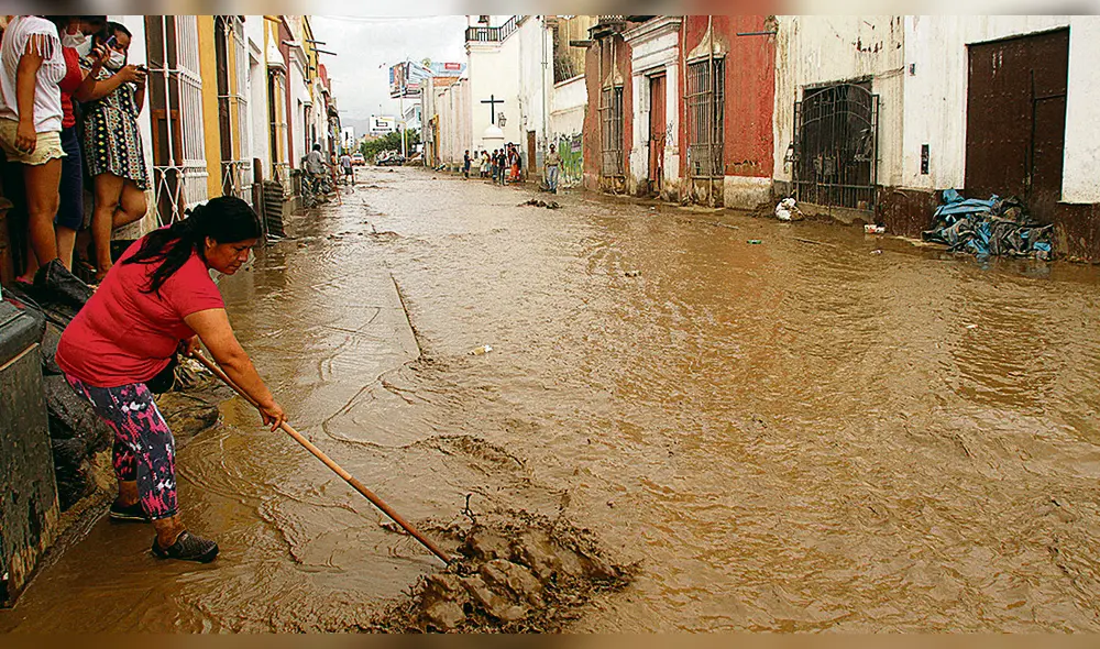 El 2017. Huaicos asolaron Trujillo al desbordarse quebradas.