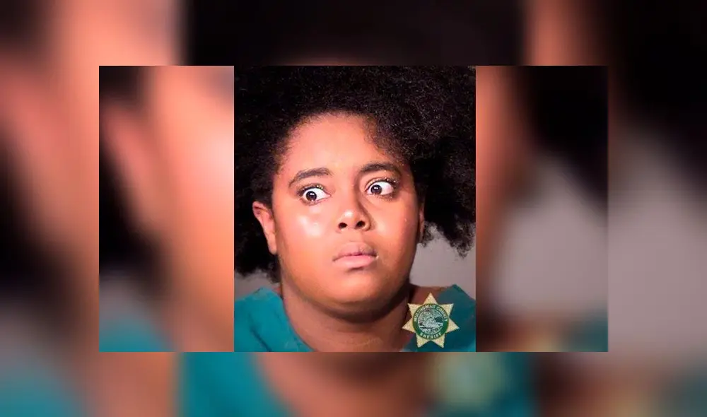 El acto obsceno sucedió en una estación de tren. El acto obsceno sucedió en una estación de tren.