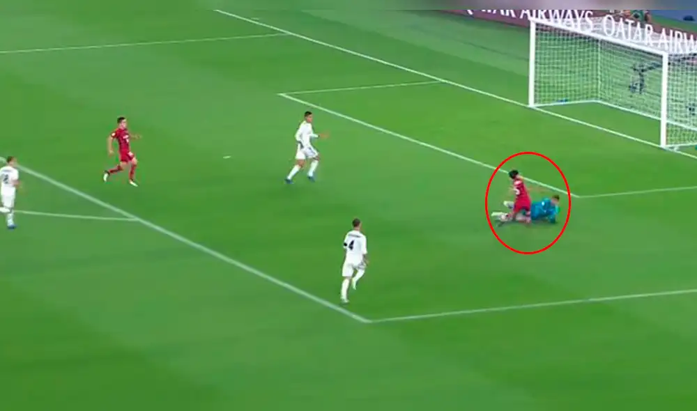 Real Madrid vs Kashima: el mano a mano que salvó Courtois [VIDEO]