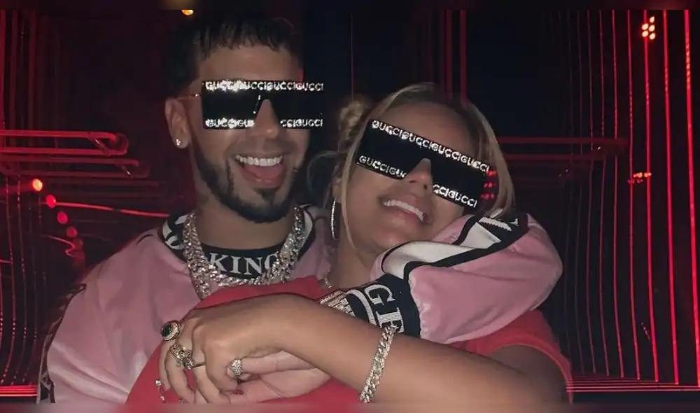 La reacción de Karol G al ser testigo de una "travesura" de Anuel AA [VIDEO]