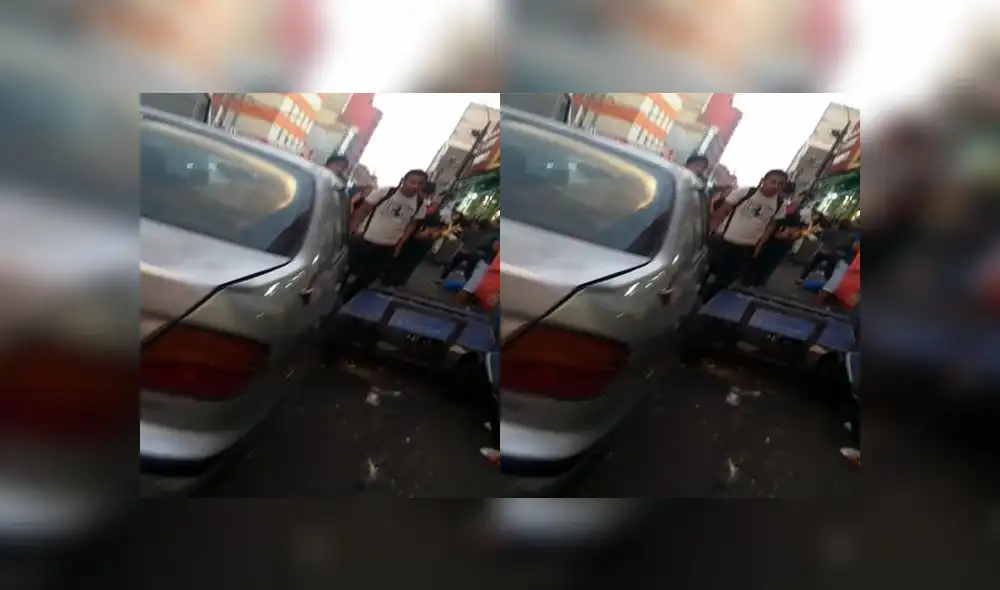 #YoDenuncio: carros estacionados en vías comerciales perjudican tránsito