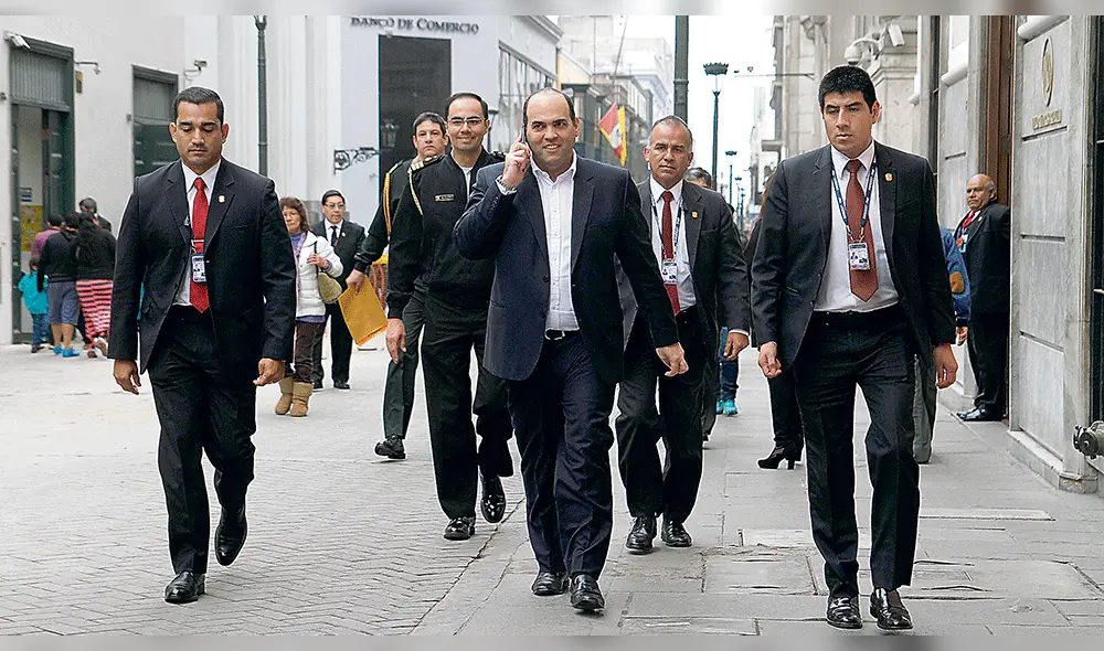 Kuczynski busca premier y ratificaría a varios ministros Kuczynski busca premier y ratificaría a varios ministros