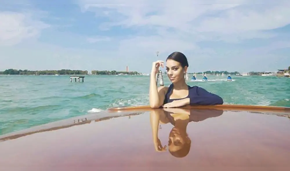 Novia de Cristiano Ronaldo cambia de look y se transforma en Marilyn Monroe