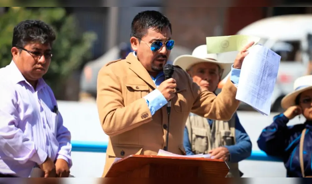 Cáceres Llica desafía a Vizcarra para que llegue a Arequipa con anulación de Tía María. Cáceres Llica desafía a Vizcarra para que llegue a Arequipa con anulación de Tía María.