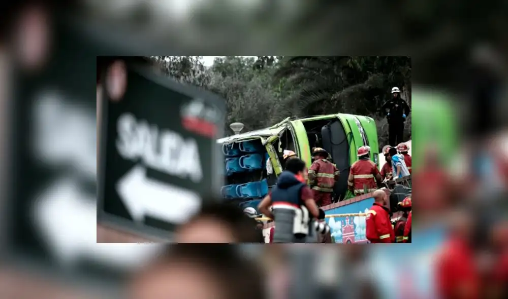 Tragedia en el cerro San Cristóbal: Bus siniestrado tenía 5 papeletas impagas Tragedia en el cerro San Cristóbal: Bus siniestrado tenía 5 papeletas impagas