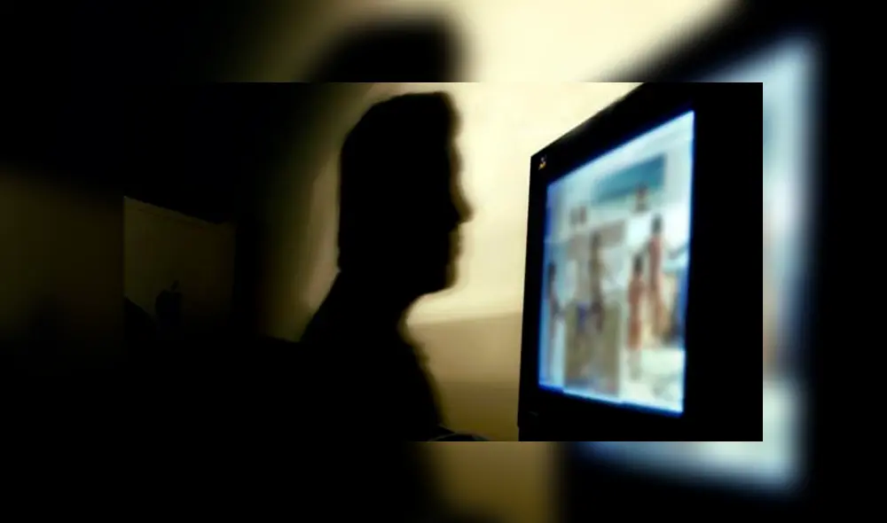 Mujer, de 63 años, recibió prisión preventiva tras ser acusada de tomar fotos eróticas a su nieta de 11 años. Foto: Centediario Mujer, de 63 años, recibió prisión preventiva tras ser acusada de tomar fotos eróticas a su nieta de 11 años. Foto: Centediario