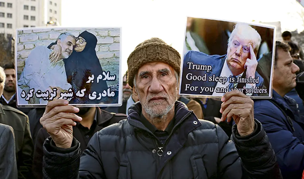 Adepto. Iraní en los funerales de Qasem Soleimani. Foto: AFP. Adepto. Iraní en los funerales de Qasem Soleimani. Foto: AFP.