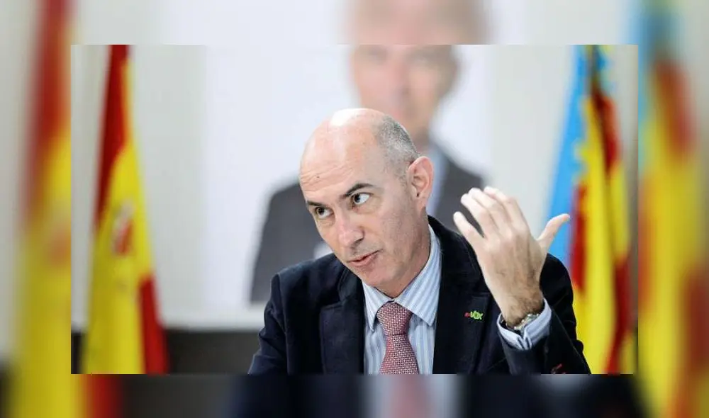Pepe Gosálbez, portavoz municipal del Vox dio a conocer la decisión de su grupo político. (Foto: El periódico de aquí) Pepe Gosálbez, portavoz municipal del Vox dio a conocer la decisión de su grupo político. (Foto: El periódico de aquí)