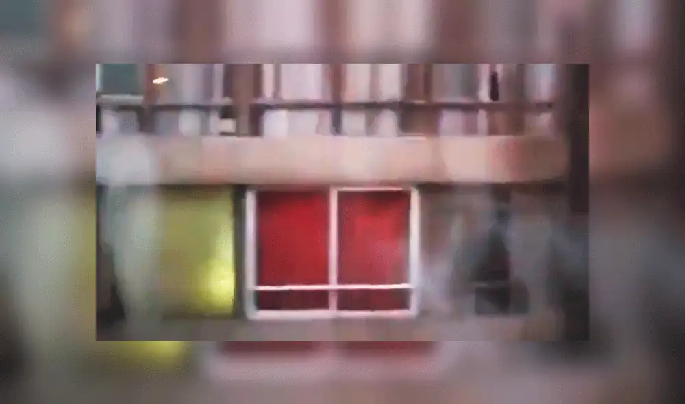 Crisis en Chile: lanzan bombas lacrimógenas a edificio con personas [VIDEO] 