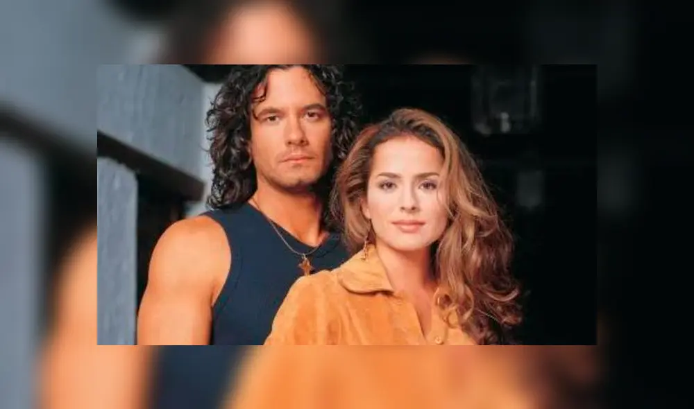 Mario Cimarro y Danna García como Juan Reyes y Norma Elizondo en Pasión de Gvailanes. Foto: Caracol