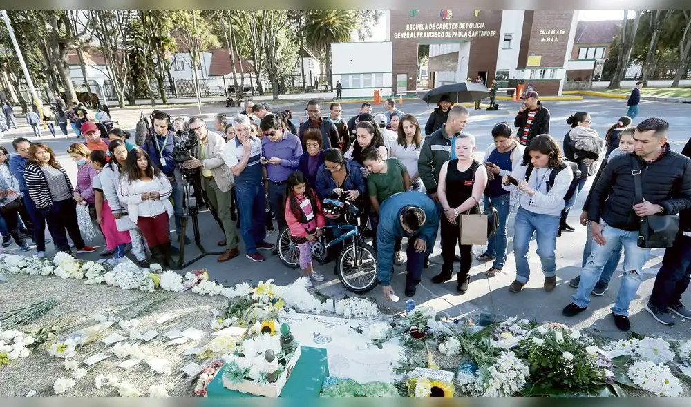 ELN causó atentado con más de 20 muertos, denuncian en Colombia ELN causó atentado con más de 20 muertos, denuncian en Colombia