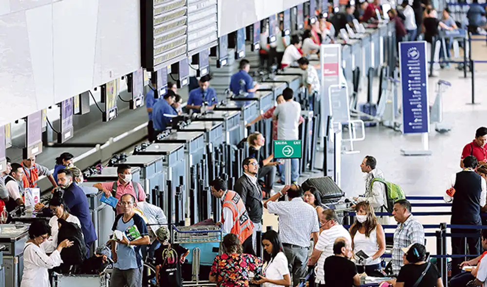 Pasajes aéreos. Entre los servicios más cuestionados. Foto: J. Reyes Pasajes aéreos. Entre los servicios más cuestionados. Foto: J. Reyes