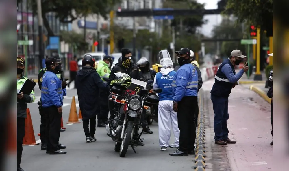 La Municipalidad de Miraflores realizó un operativo de control y prueba rápida de COVID-19 a motociclistas y ciclistas de reparto Delivery / Créditos: Marco Cotrina