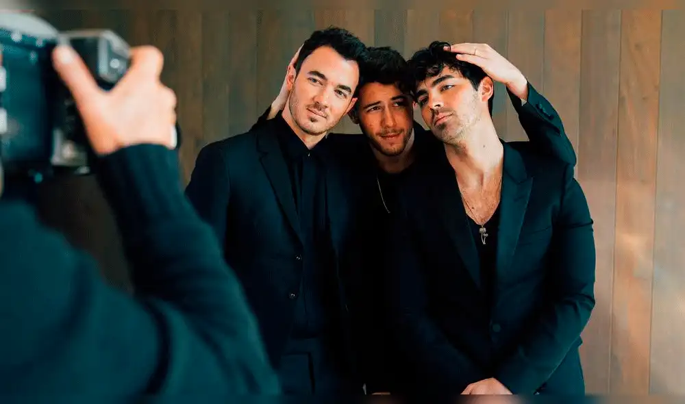 Jonas Brothers promocionan última temporada de 'Game of Thrones' con impactante imagen