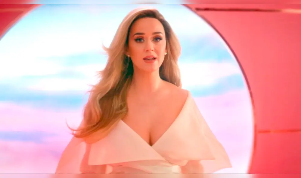 Katy Perry se disfraza de frasco de jabón líquido para promocionar el retorno de American Idol