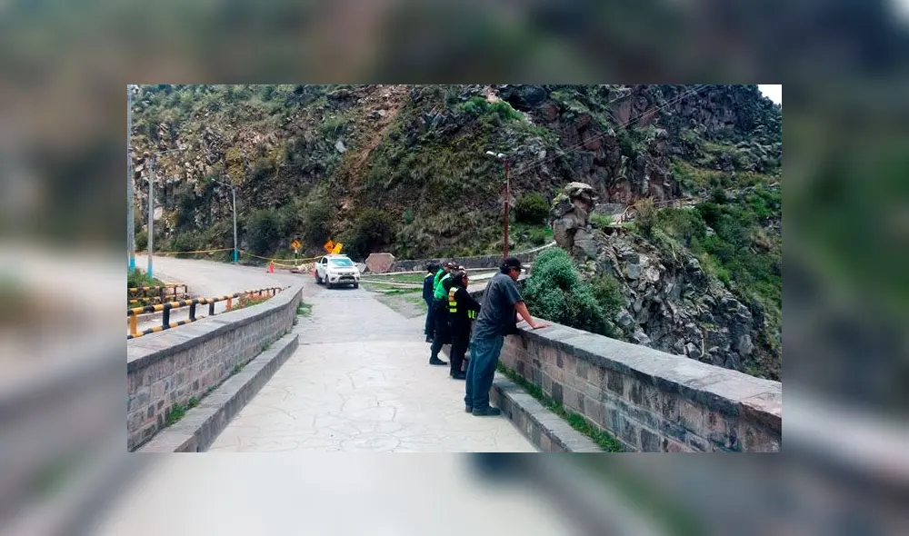 Policías y familiares intensifican su búsqueda. Policías y familiares intensifican su búsqueda.