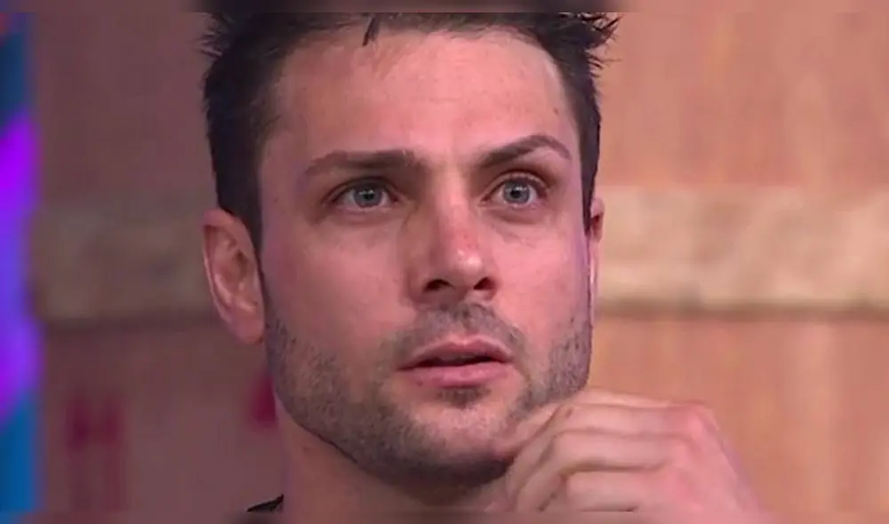 Nicola Porcella agradece a fans por caluroso saludo en las afueras de Televisa [VIDEO]