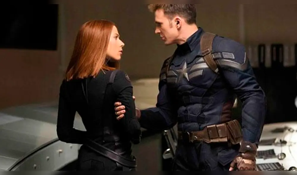 Scarlett Johansson y Capitán América hacen alarde de su relación [VIDEO]