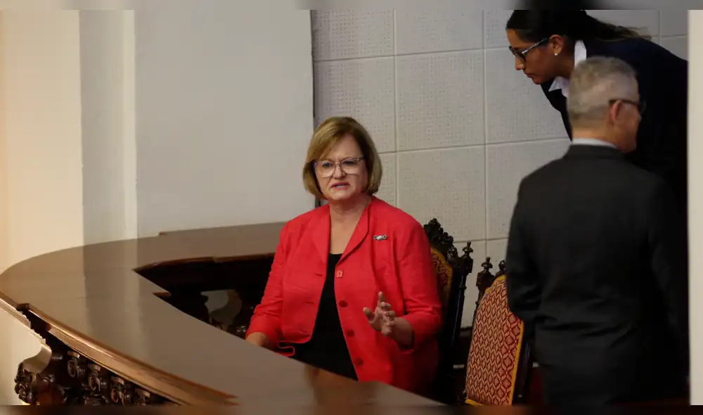 PPK renunció: Nancy Lange salió del país hace una semana