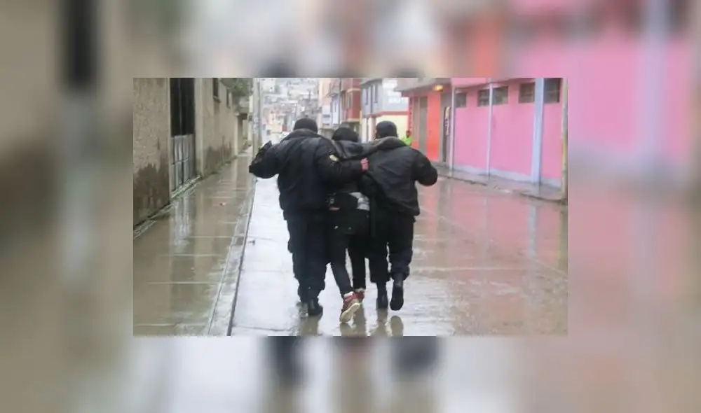 Pasco: Padre busca a su esposa e hija durante cinco días y las encuentra haciendo esto Pasco: Padre busca a su esposa e hija durante cinco días y las encuentra haciendo esto