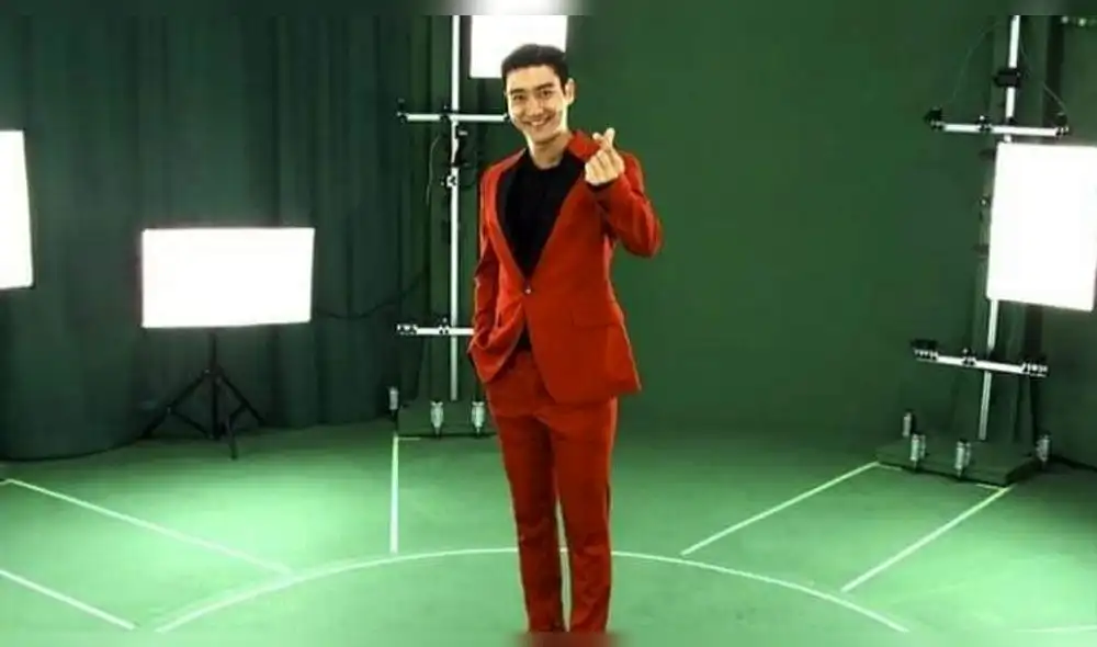 Siwon 3D en el SUPER JUNIOR Beyond Live Siwon 3D en el SUPER JUNIOR Beyond Live