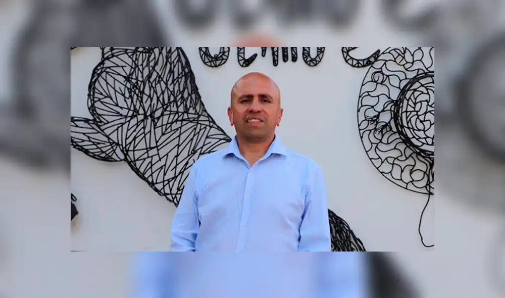 Jorge Jil Herrera donó todo su sueldo para comprar mercadería y repartir a sus vecinos.