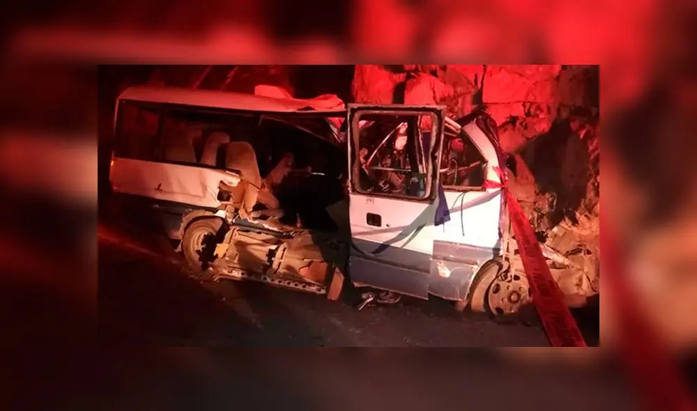 19 muertos y 8 heridos tras fatal accidente en la carretera Lima-Canta. (Foto: Difusión) 19 muertos y 8 heridos tras fatal accidente en la carretera Lima-Canta. (Foto: Difusión)