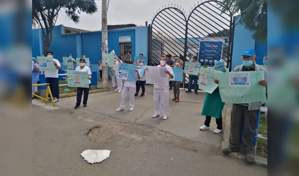 Protesta en afueras de nosocomio