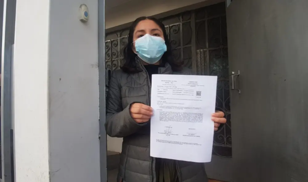 Mujer colocó la denuncia ante la Policía y pide la captura de los malhechores. Foto: Grace Mora / URPI - GLR Mujer colocó la denuncia ante la Policía y pide la captura de los malhechores. Foto: Grace Mora / URPI - GLR