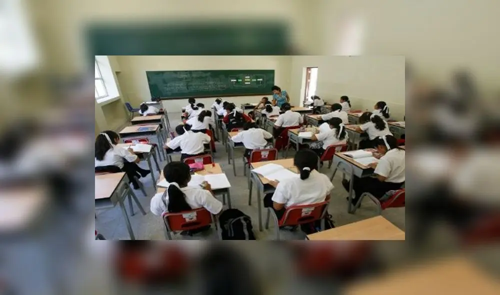 Ministra Mertens negó que se vaya a reducir o cancelar las clases de religión