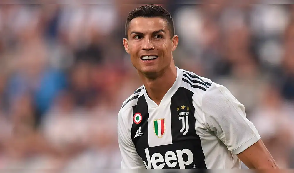 Cristiano Ronaldo se disfrazó de Papá Noel junto a su familia [FOTO]