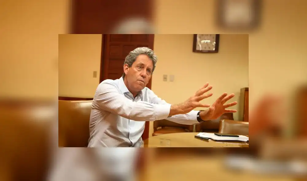 "Edgar Alarcón quería que el MEF le dé el 1% de la reconstrucción", afirma ministro Thorne