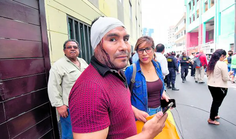 Centro de Lima: sujetos a sueldo causan destrozos en local de los fonavistas Centro de Lima: sujetos a sueldo causan destrozos en local de los fonavistas