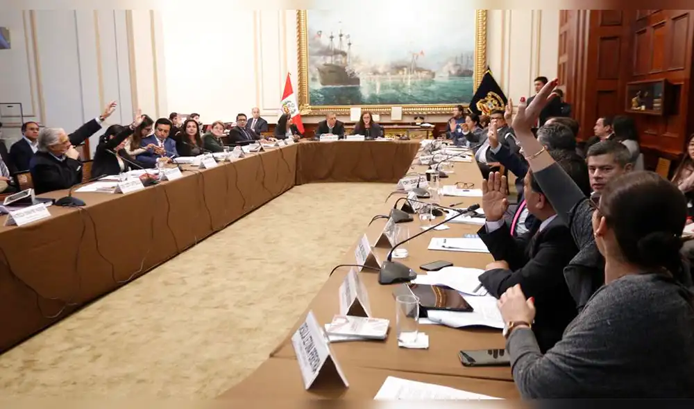 Bicameralidad: aprueban artículo que define instalación de dos cámaras