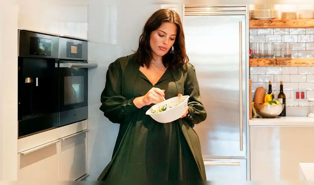 Ashley Graham muestra su cuerpo tras dar a luz. Foto: Instagram Ashley Graham muestra su cuerpo tras dar a luz. Foto: Instagram