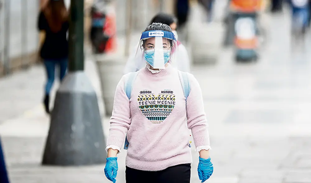 Cuídese. Siempre guarde su distancia y lleve alcohol en gel. Foto: Antonio Melgarejo Cuídese. Siempre guarde su distancia y lleve alcohol en gel. Foto: Antonio Melgarejo